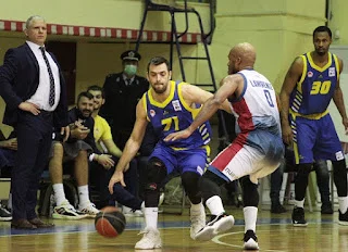 Ανατροπή από το -18 και νίκη στο Αγρίνιο με 63-70